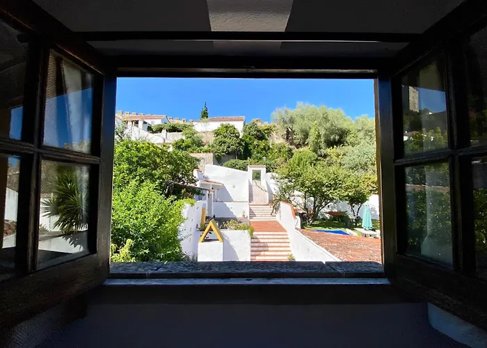 Patio Da Muralha