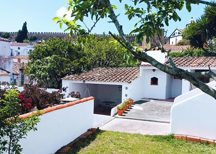 Patio Da Muralha